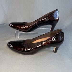 Walking Cradles Women's Brown Crocodile Patent Leather, Kitten Heel 9.5‎ N